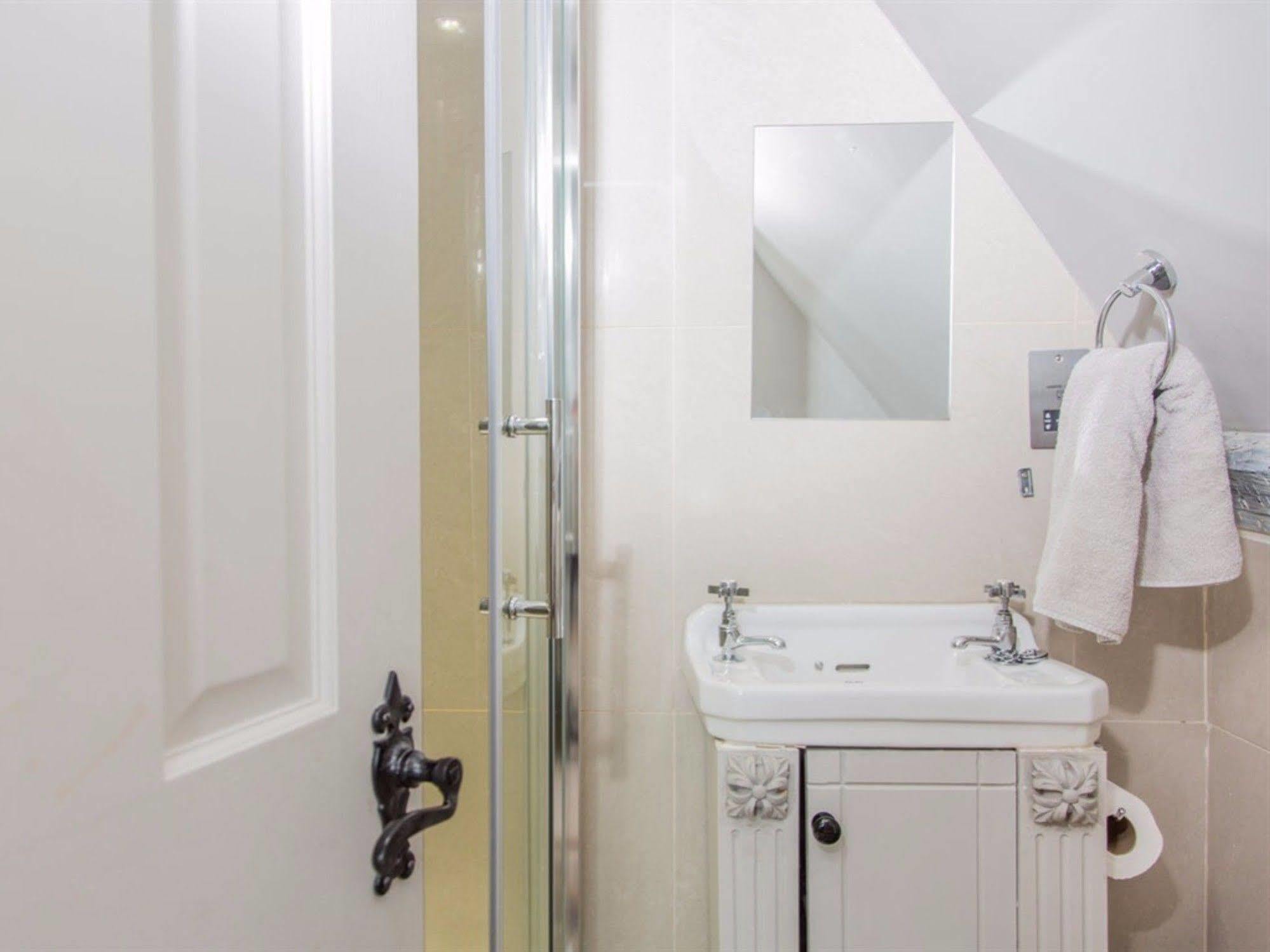 بينسويك Court House Manor Luxury B&B المظهر الخارجي الصورة